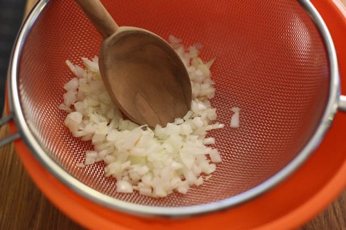 Trị Ho Dứt Điểm Sau 5 Ngày Nhờ Bài Thuốc Dân Gian Bằng Hành Tây