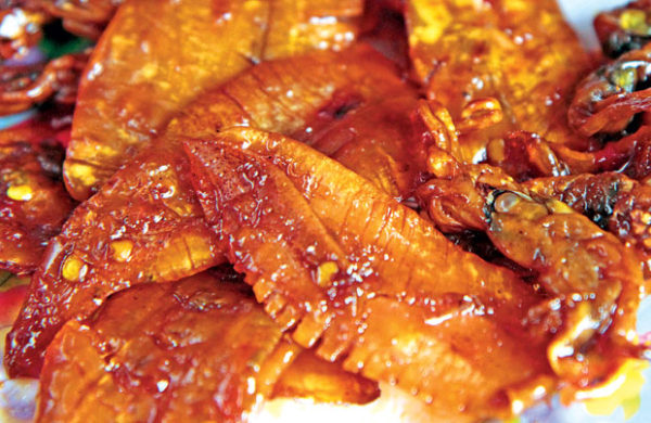 Cách làm mực rim me chua chua cay cay ngon hết sảy