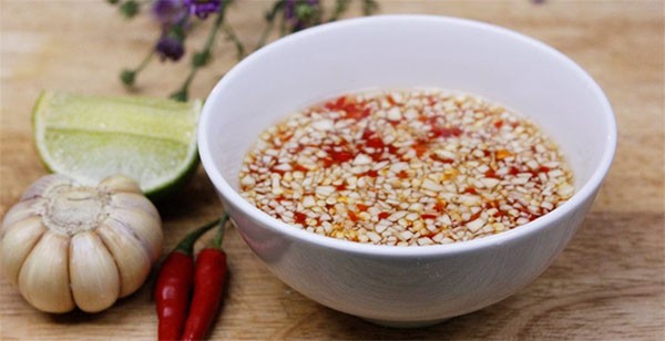 Cách làm nước mắm tỏi ớt chấm chuẩn vị