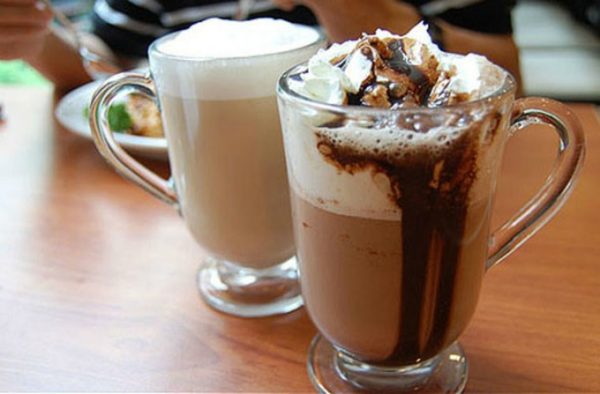 Cách làm sữa chua đánh đá mát lạnh, ngon sánh mịn