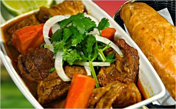 Cách nấu bò sốt vang ngon mềm đúng vị miền Bắc