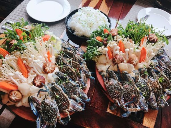 Cách nấu lẩu ghẹ chua cay vừa đơn giản, vừa hấp dẫn