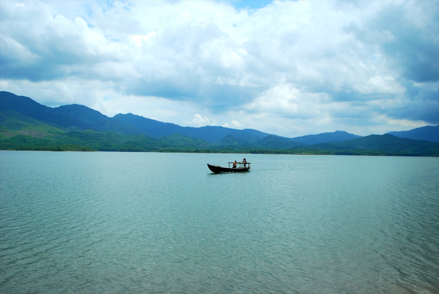 Một vùng non nước Khe Tân, Quảng Nam