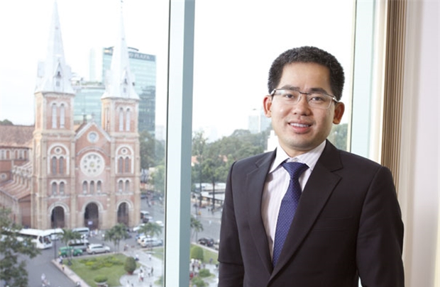 Tổng Giám Đốc HSBC: Tôi Rút Ra Bài Học Sau 4 Năm Học Đại Học